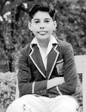  photo Freddie-Mercury-v-detstve-07_zpstky6s5au.jpg