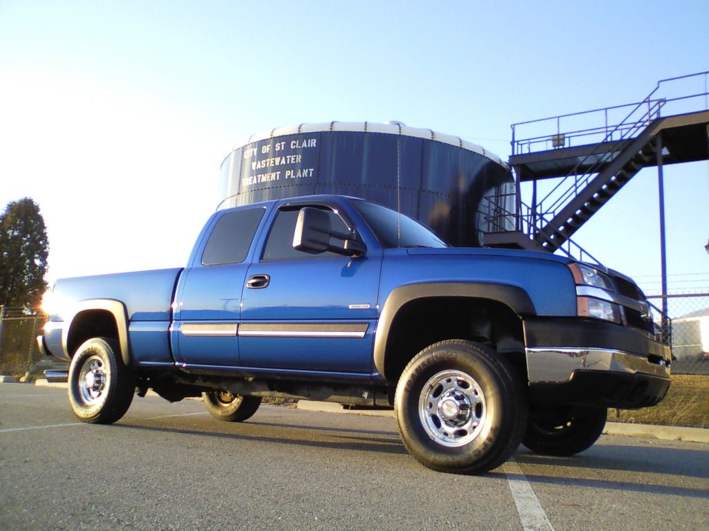200304 Blue (electric blue) Truck Pics? Chevy and GMC Duramax Diesel