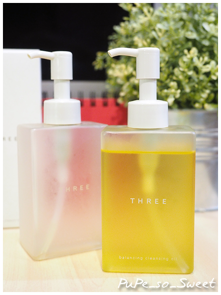  photo THREE Cleansing Oil 02.png