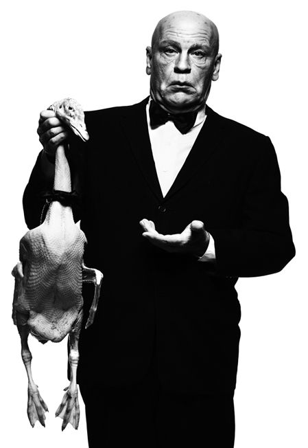 photo Albert_Watson___Alfred_Hitchcock_with_Goose_1973_2014_zpsasfv2cer.jpg